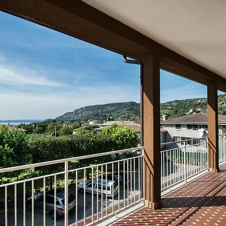 Ξενοδοχείο με διαμερίσματα Rosa