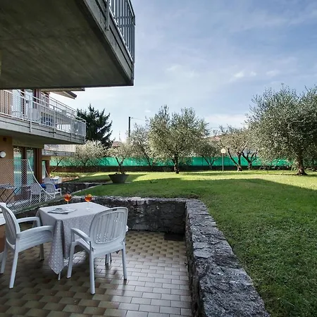 Ξενοδοχείο με διαμερίσματα Rosa