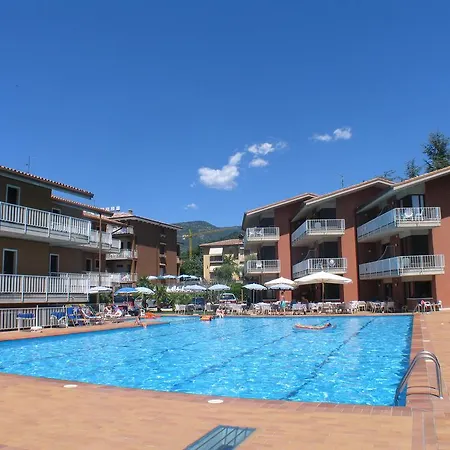 Rosa 4* Garda (Verona)