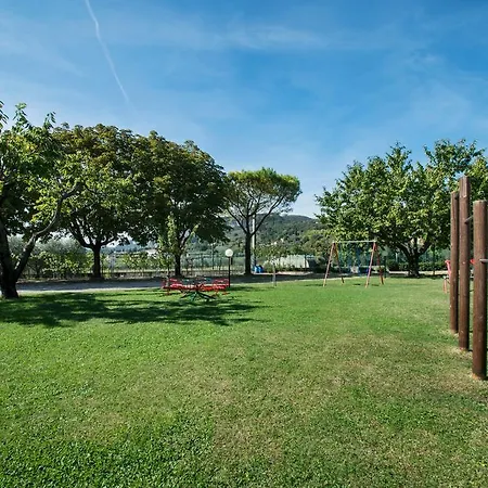 Apartmanhotel Rosa 4*