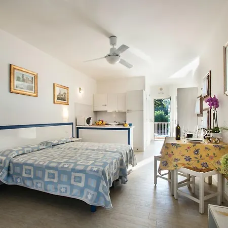 Апарт-отель Rosa 4*