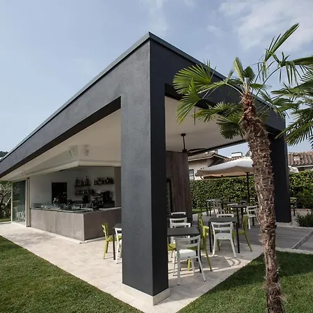 Rosa 4* Garda (Verona)